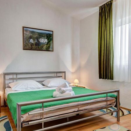 Apartment Jelcic Podstrana Esterno foto