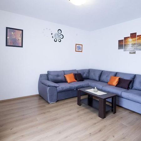 Apartment Jelcic Podstrana Esterno foto
