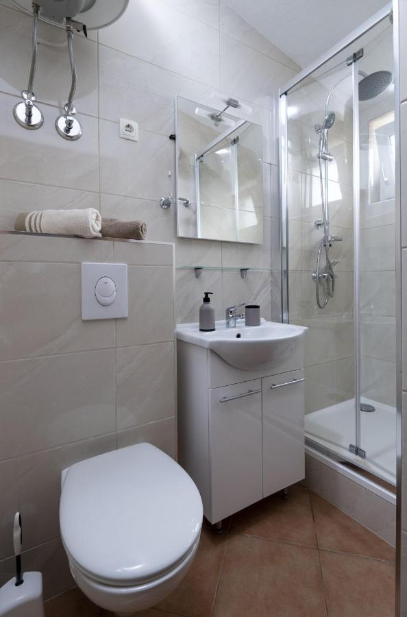 Apartment Jelcic Podstrana Esterno foto