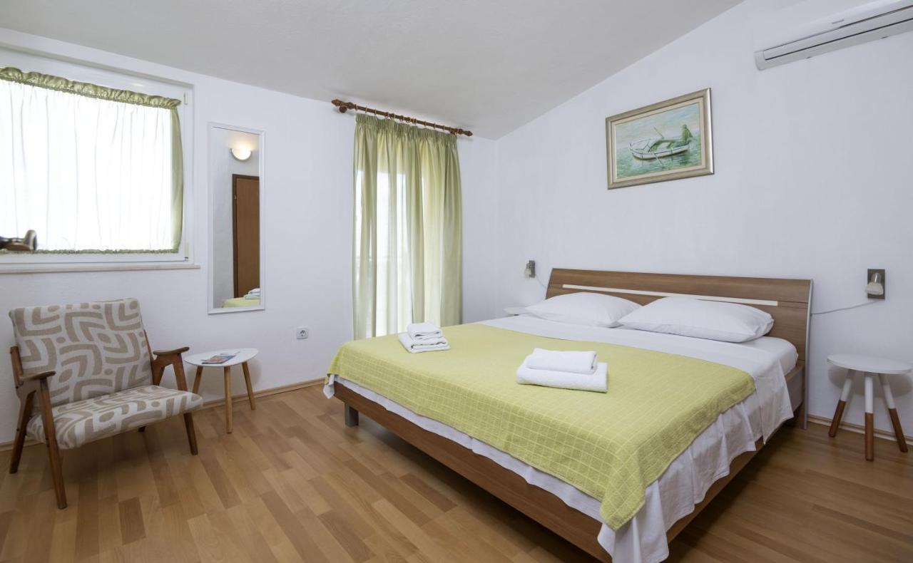 Apartment Jelcic Podstrana Esterno foto
