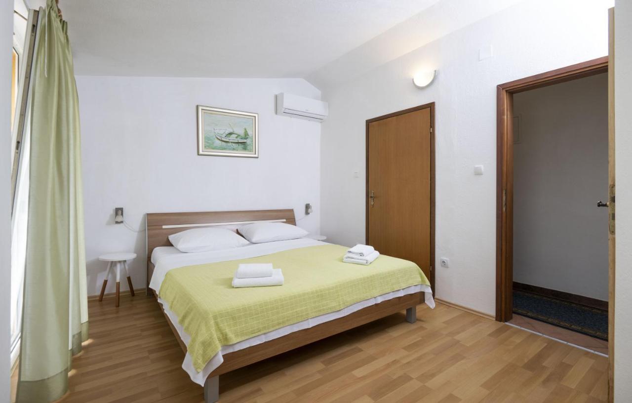 Apartment Jelcic Podstrana Esterno foto