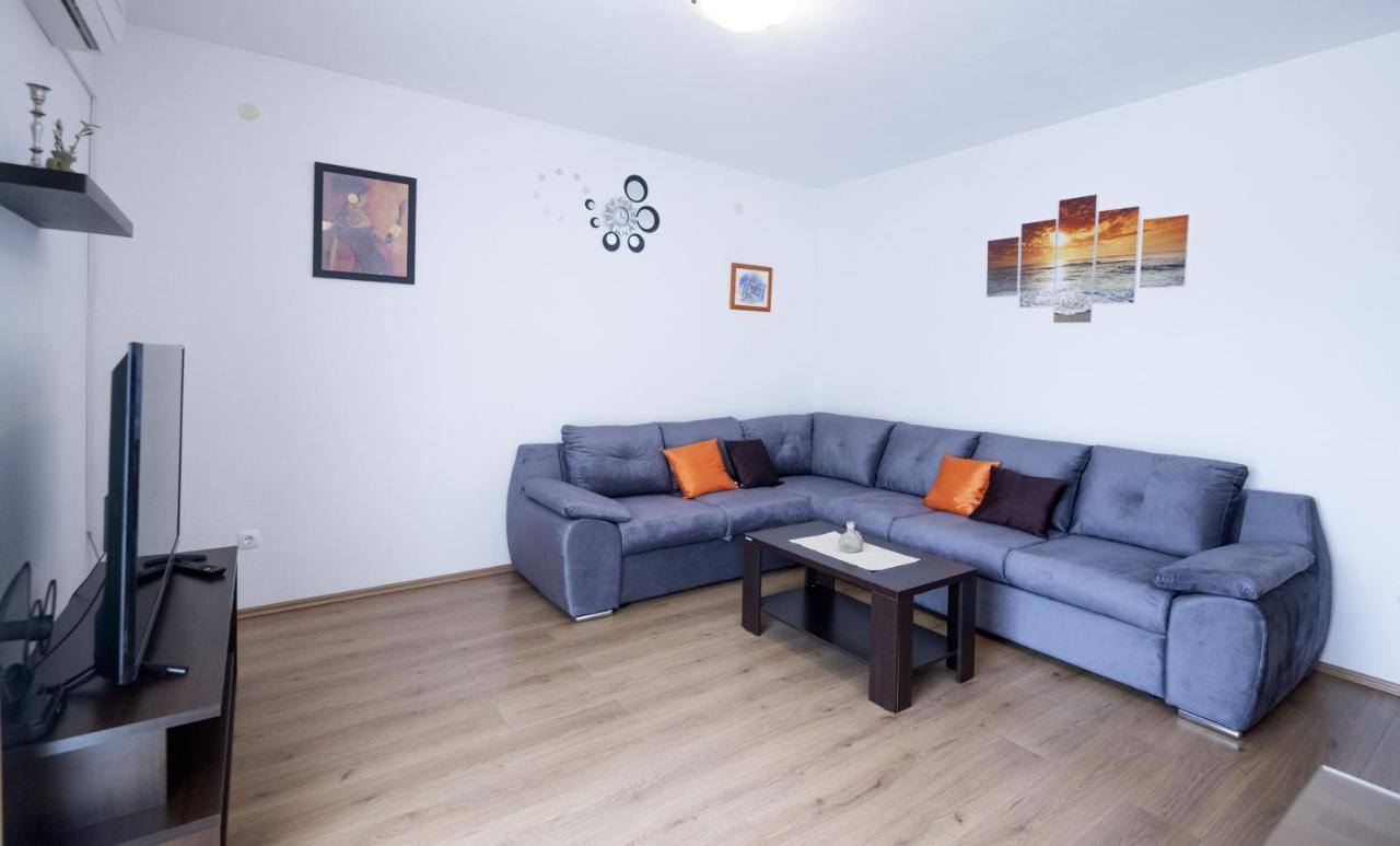 Apartment Jelcic Podstrana Esterno foto